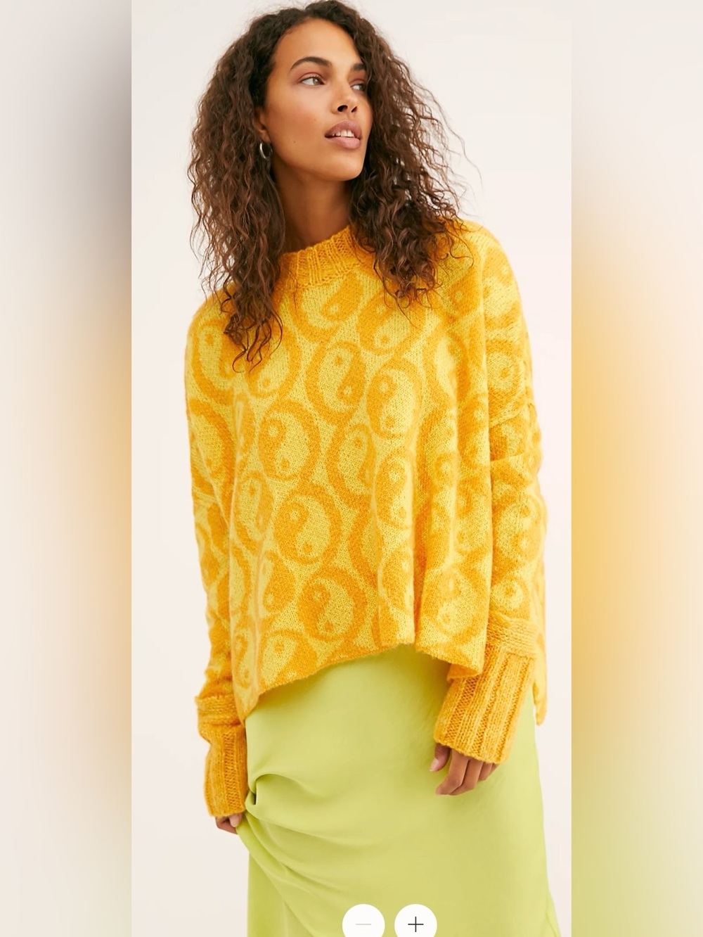 Yin Yang Sweater - Picture 3 of 10